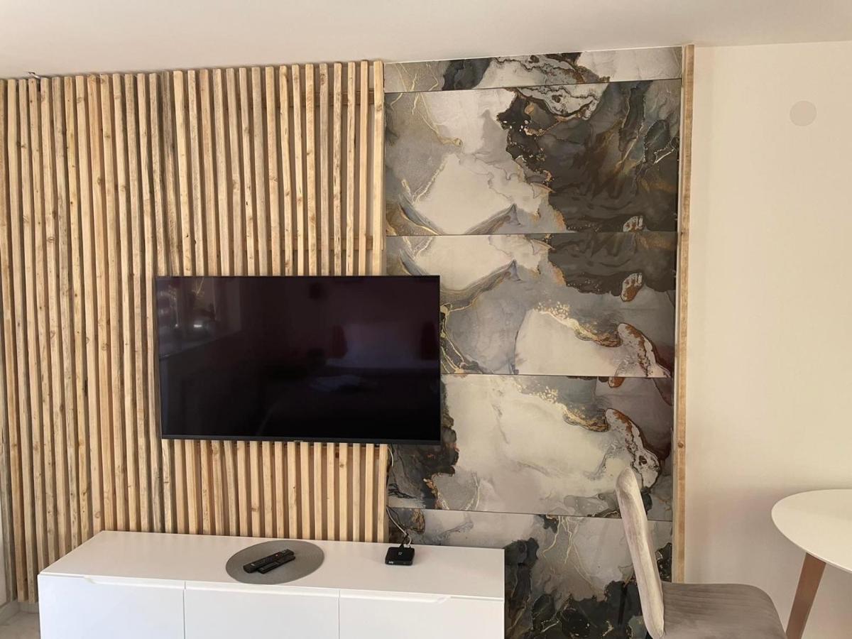 Apartman Afrodita Lux 1 Ni Eksteriør billede